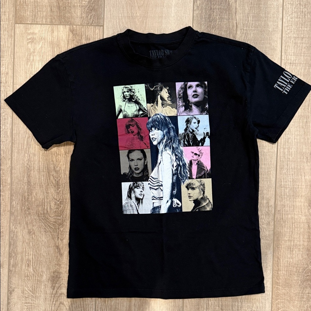 Black Graphic women’s tee